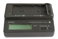 Sony Cargador AC-VQ850*